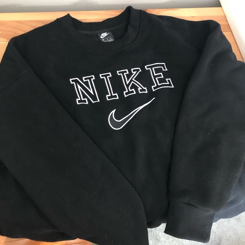 Men’s Nike sweatshirt